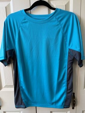 Kanu Surf Neon Blue UPF 50+ Rash Guard Swim Shirt Mens Size Small